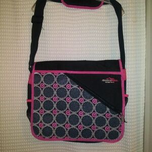 AdventuRidge Essentials messenger bag backpack. Size 16x15" computer school